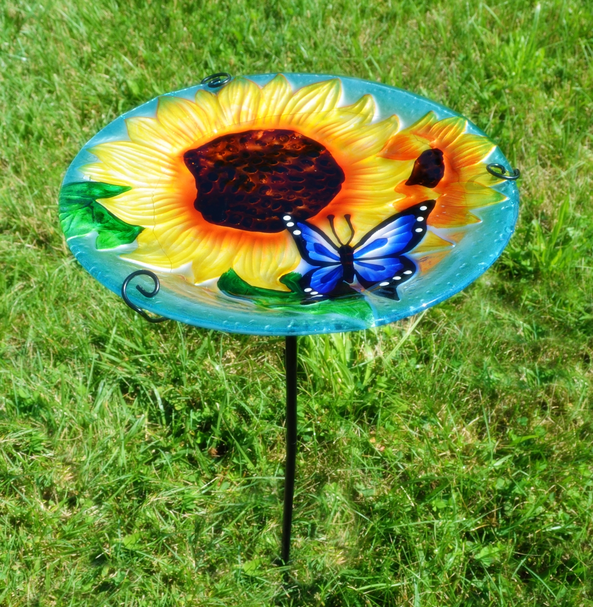 Embossed Blooming Sunflower Glass Birdbath Staked